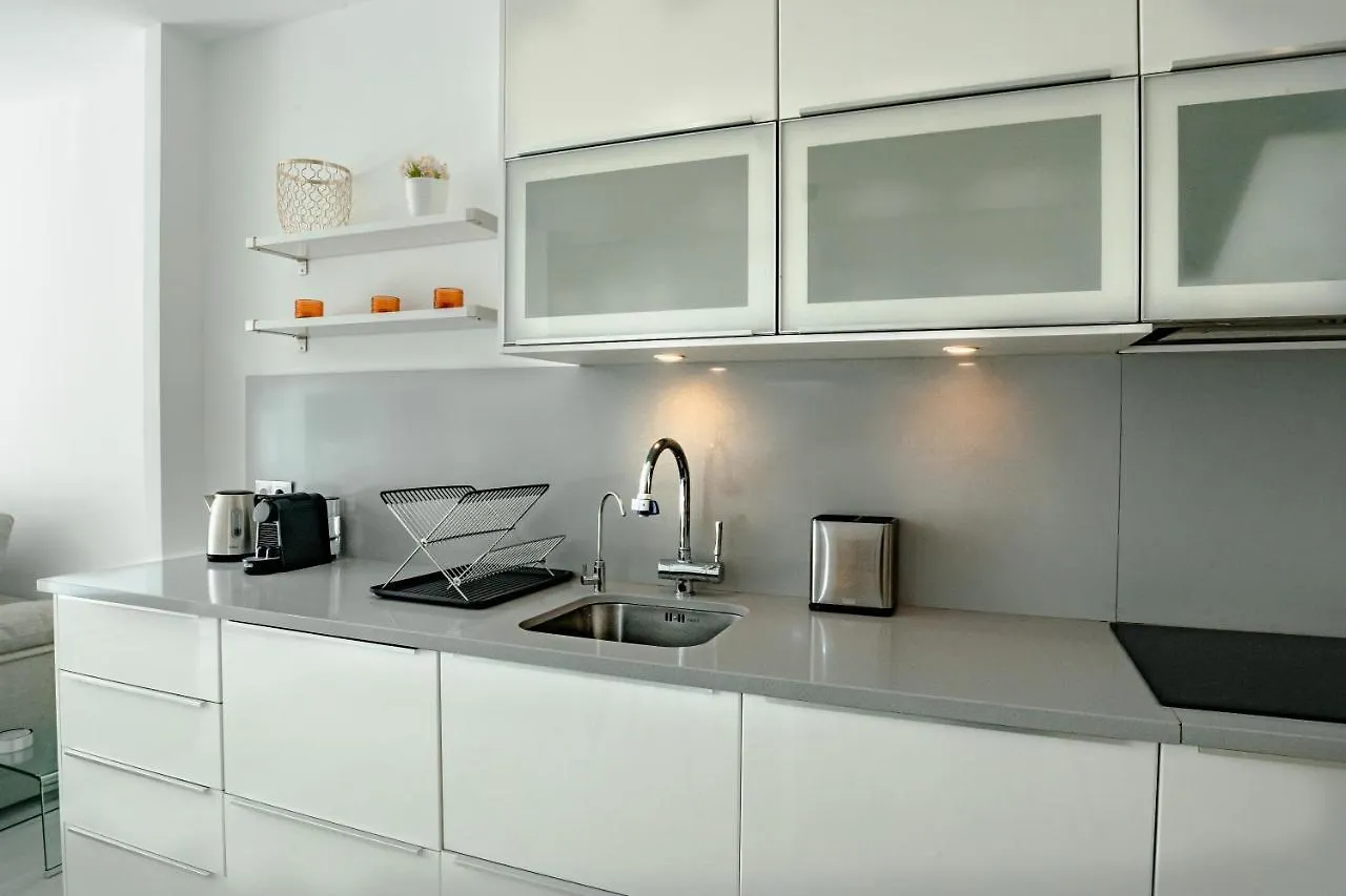 Amazing 2 Bedroom Apartment In Jardines Fuentes Marbella Spain