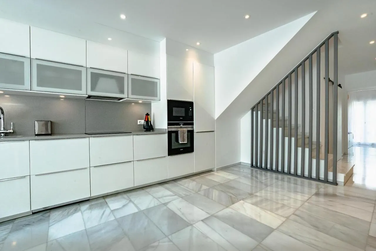 Amazing 2 Bedroom Apartment In Jardines Fuentes Marbella 0*,